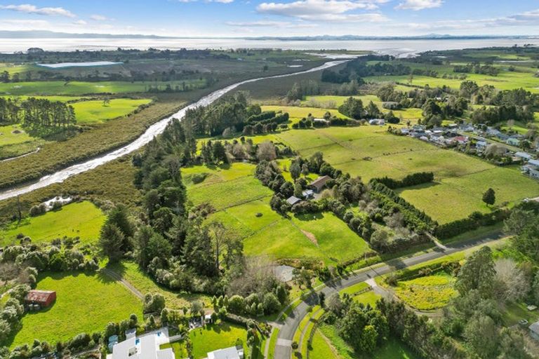 Photo of property in 112a Mcrobbie Road, Kingseat, Papakura, 2580