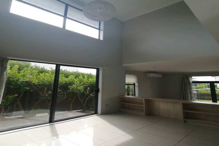 Photo of property in 6 Lane Cameron Place, Flat Bush, Auckland, 2019