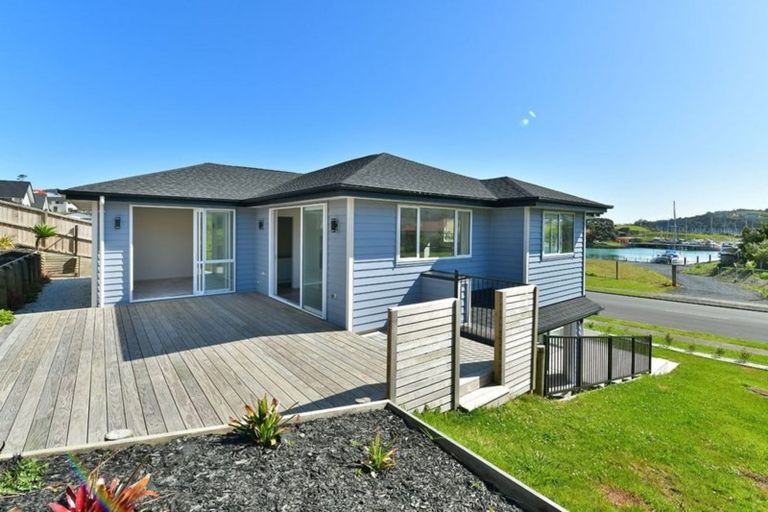 Photo of property in 63 Pinecrest Drive, Gulf Harbour, Whangaparaoa, 0930