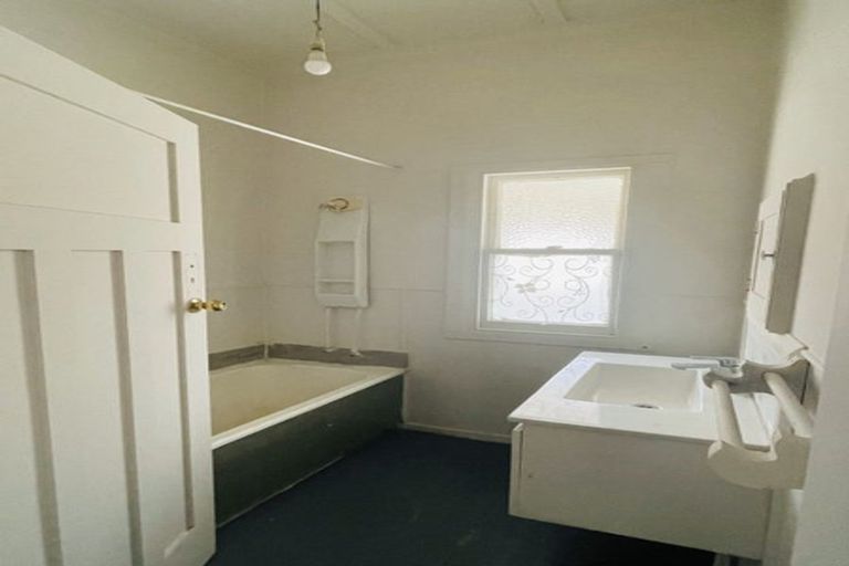 Photo of property in 731 Massey Road, Mangere, Auckland, 2022