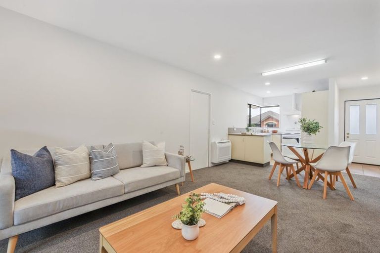 Photo of property in 17n Matawai Close, Rangiora, 7400