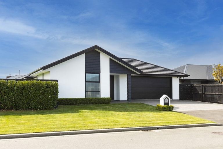 Photo of property in 47 Roys Street, Marshland, Christchurch, 8083