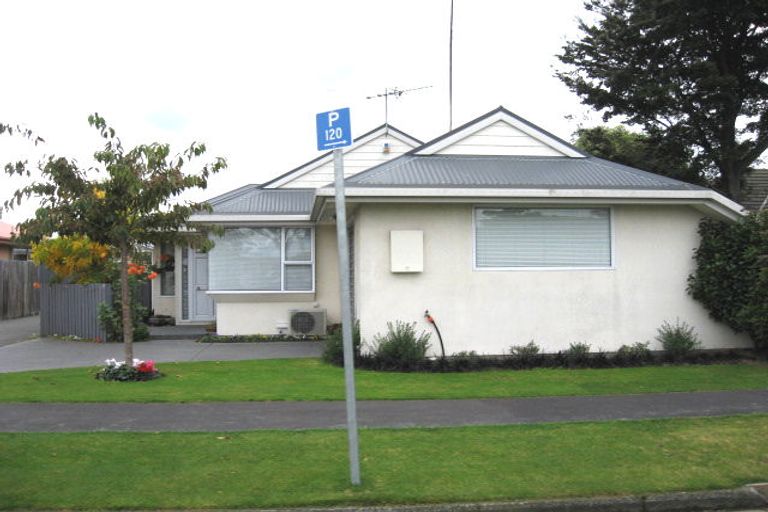 Photo of property in 2/9 Halliwell Avenue, Papanui, Christchurch, 8052