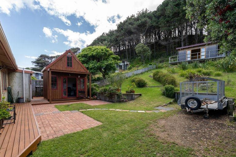 Photo of property in 141 Riria Kereopa Memorial Drive, Raglan, 3297