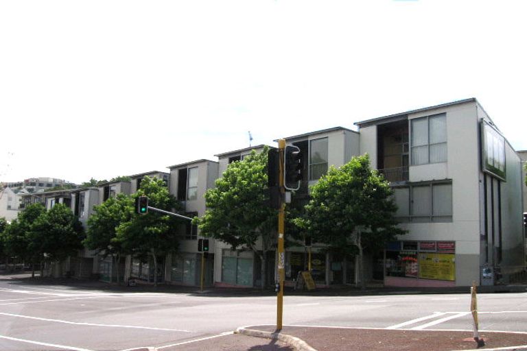 Photo of property in 6a/30 Upper Queen Street, Auckland Central, Auckland, 1010