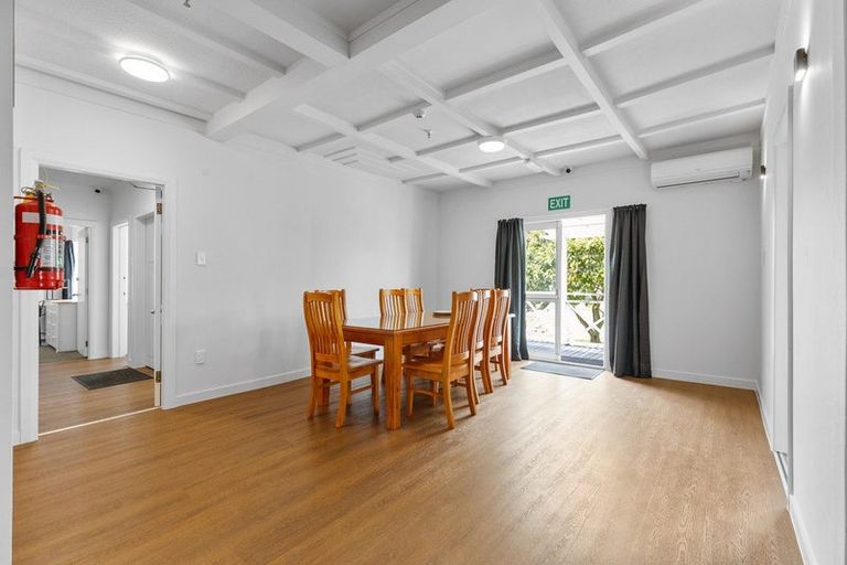 Photo of property in 22 Palm Avenue, Hokowhitu, Palmerston North, 4410