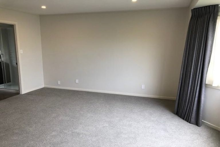 Photo of property in 2/48 Bayswater Avenue, Bayswater, Auckland, 0622