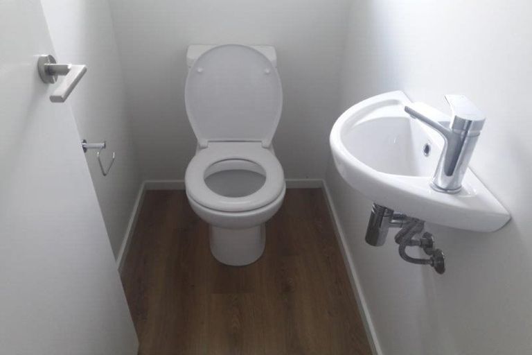 Photo of property in 1/484 Ilam Road, Bryndwr, Christchurch, 8052