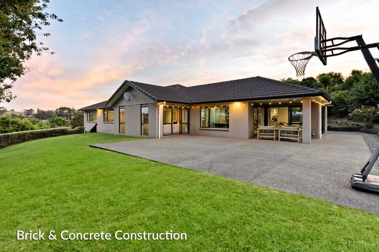 Photo of property in 3 Gavinike Place, Waimauku, 0812