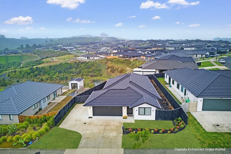 Photo of property in 29 Calder Crescent, Pokeno, 2402