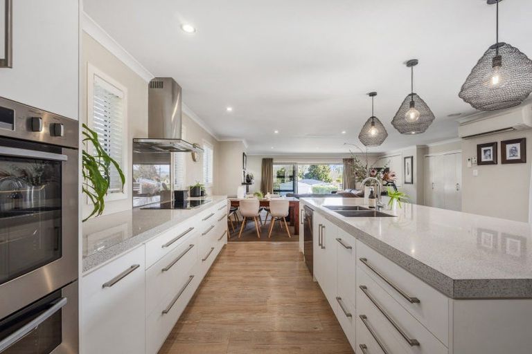 Photo of property in 58 Mere Road, Taupo, 3330