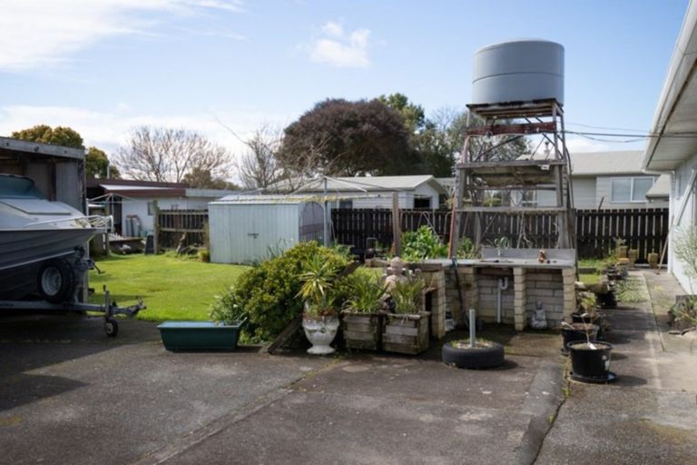 Photo of property in 4 Pinnock Place, Ngatea, 3503