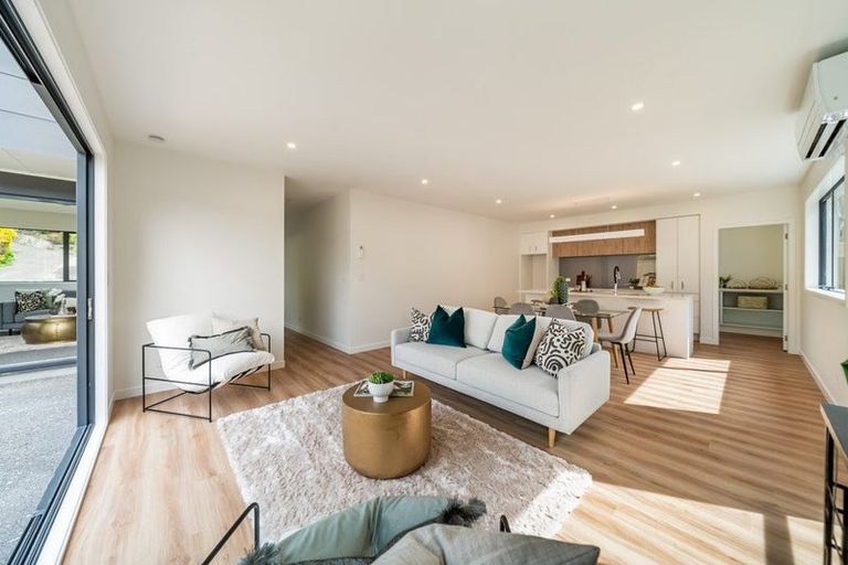 Photo of property in 47a Heretaunga Square, Silverstream, Upper Hutt, 5019