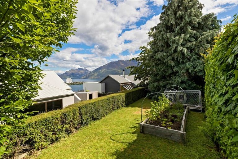 Photo of property in 82 Panorama Terrace, Queenstown, 9300