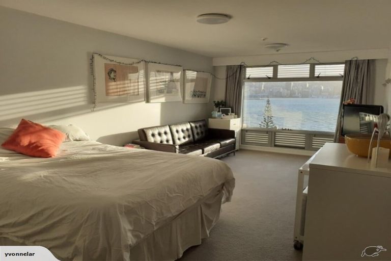 Photo of property in The Capital, 370 Oriental Parade, Oriental Bay, Wellington, 6011