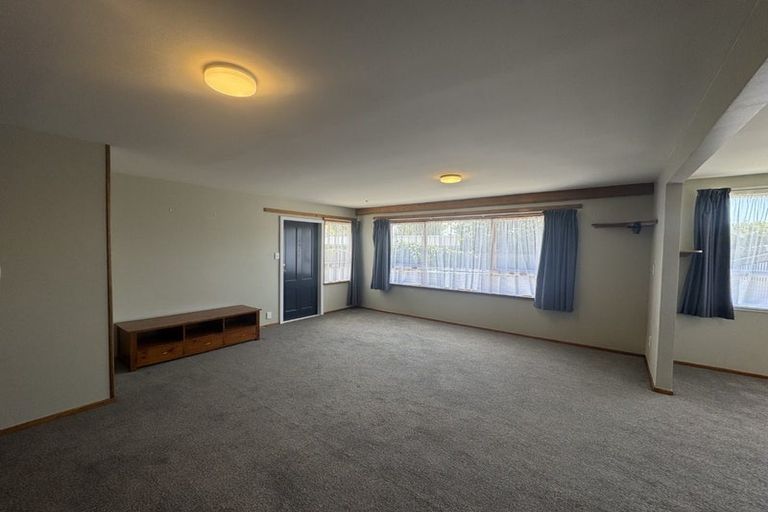 Photo of property in 40 Woodgrove Avenue, North New Brighton, Christchurch, 8083