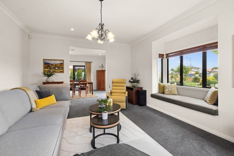 Photo of property in 2 Redwood Close, Havelock North, 4130