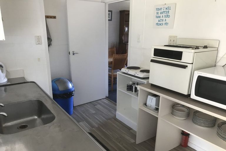 Photo of property in 2 Bongard Road, Whitianga, 3510