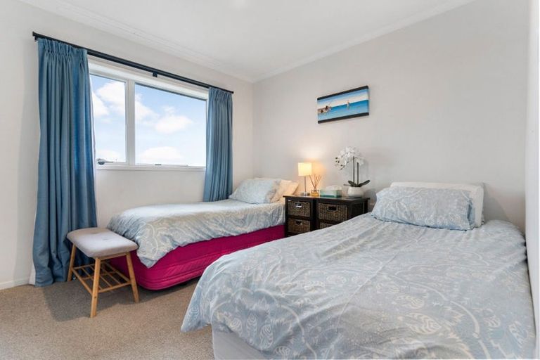 Photo of property in 19 Parkgrove Crescent, Pokeno, 2402