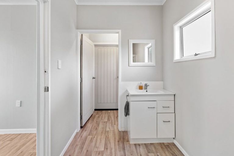 Photo of property in 19 Cureton Street, Morrinsville, 3300