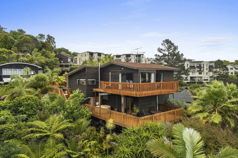 Photo of property in 195a Browns Bay Road, Browns Bay, Auckland, 0630