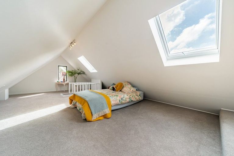 Photo of property in 84 Paremata Road, Paremata, Porirua, 5024