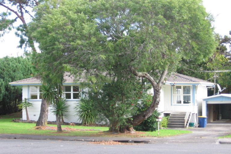 Photo of property in 15 Dellwood Avenue, Henderson, Auckland, 0612