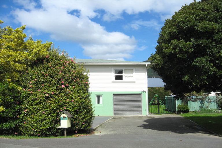 Photo of property in 321 Suffolk Road, Stoke, Nelson, 7011