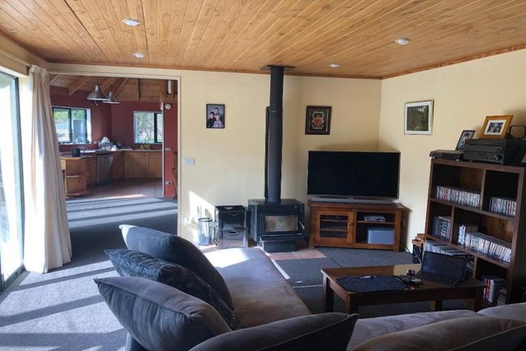 Photo of property in 41 Pohara Valley Road, Pohara, Takaka, 7183