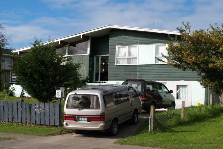 Photo of property in 25 Cramond Drive, Mangere East, Auckland, 2024
