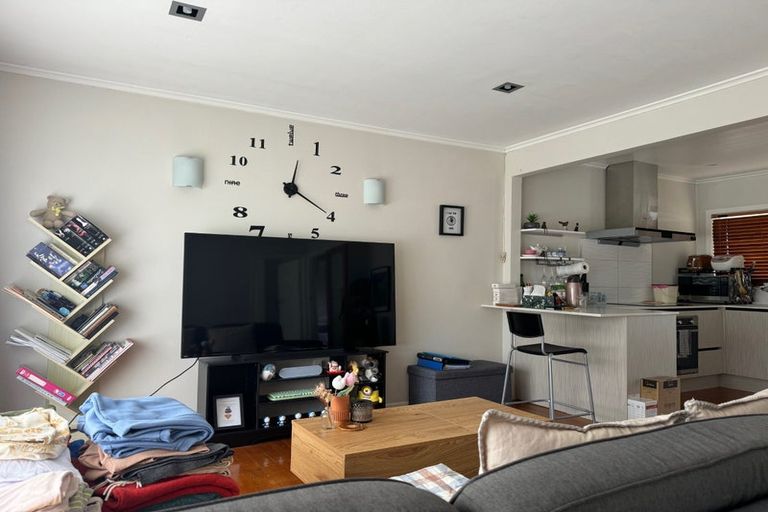 Photo of property in 3/13 Creamer Avenue, Belmont, Auckland, 0622