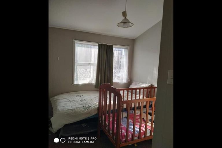 Photo of property in 2/462 Hillsborough Road, Mount Roskill, Auckland, 1041
