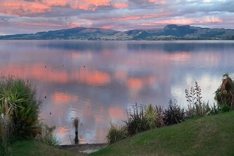 Photo of property in 105 Koutu Road, Kawaha Point, Rotorua, 3010