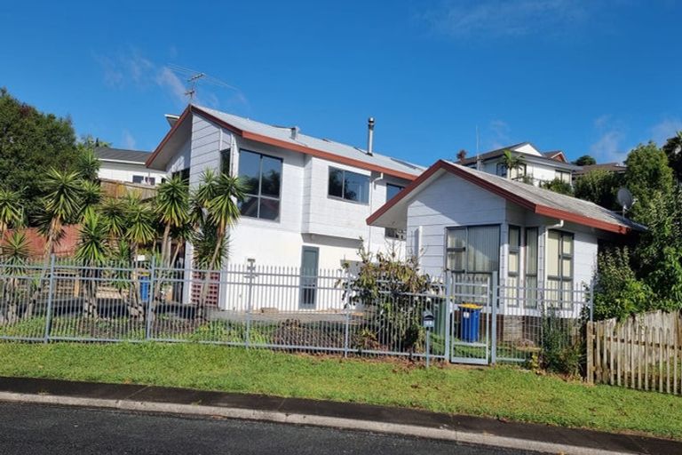 Photo of property in 52 Vintage Drive, Henderson, Auckland, 0612
