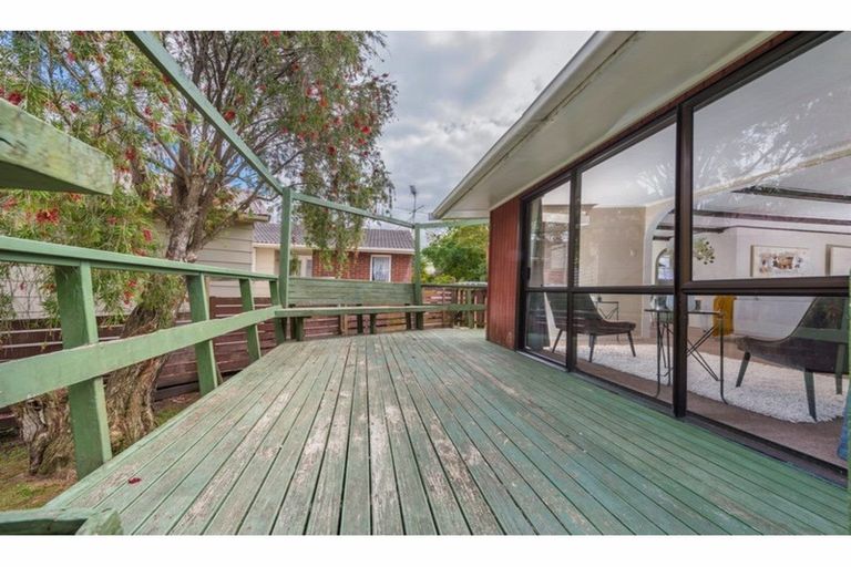 Photo of property in 63 Oreil Avenue, West Harbour, Auckland, 0618