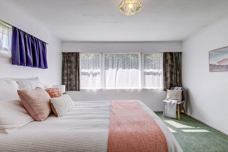 Photo of property in 4 Chesney Street, Avalon, Lower Hutt, 5011