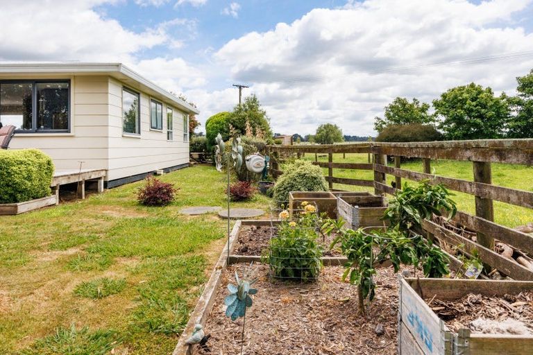 Photo of property in 69 Reid Line East, Aorangi, Feilding, 4775