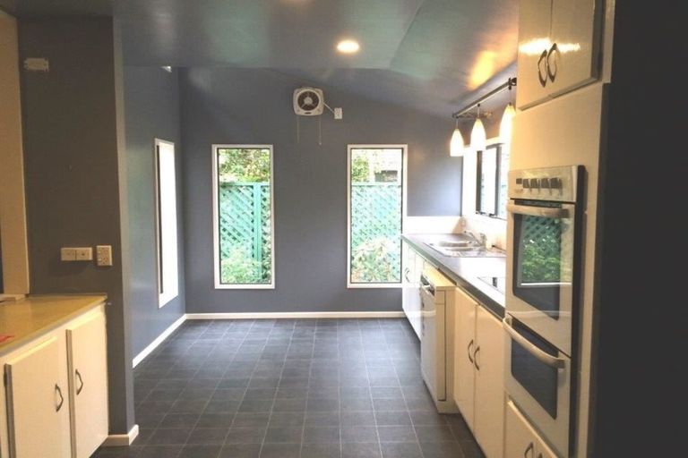 Photo of property in 53 Parkstone Avenue, Ilam, Christchurch, 8041