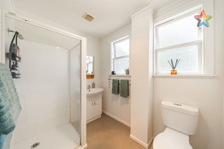 Photo of property in 55 Shearer Crescent, Naenae, Lower Hutt, 5011