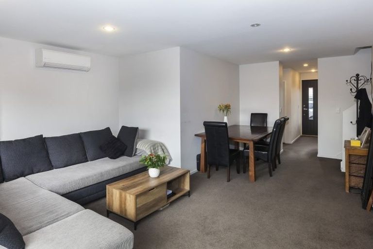 Photo of property in 4/82 Packe Street, Edgeware, Christchurch, 8013