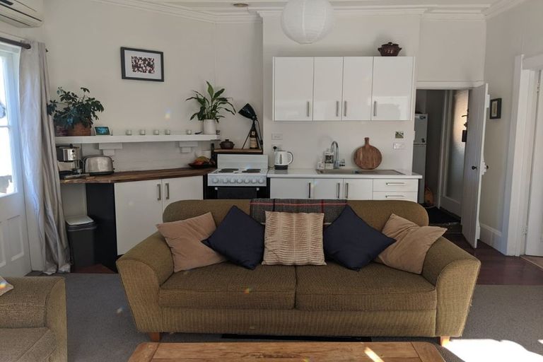 Photo of property in 9-9a Spencer Road, Hospital Hill, Napier, 4110
