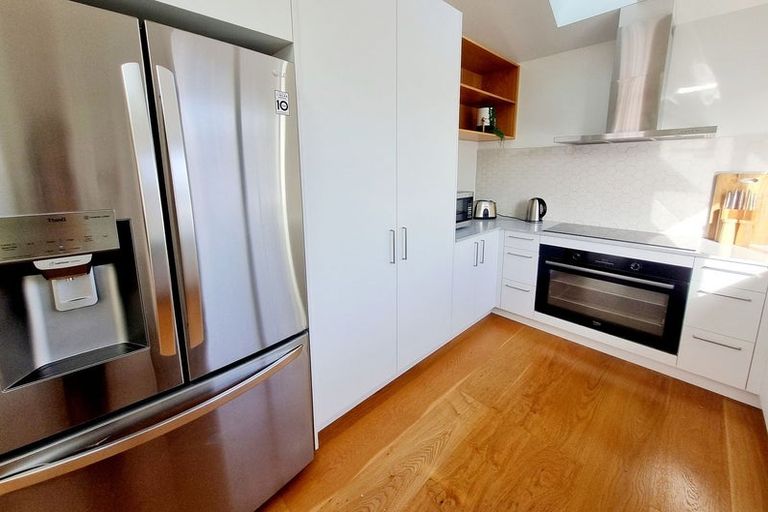 Photo of property in 112a Freyberg Street, Lyall Bay, Wellington, 6022