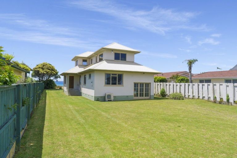 Photo of property in 67 Karewa Parade, Papamoa Beach, Papamoa, 3118