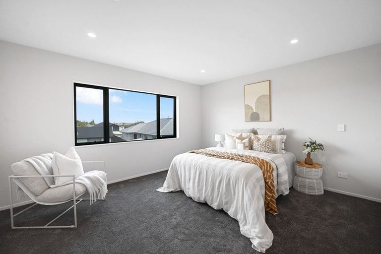 Photo of property in 74 Overton Street, Rototuna North, 3210