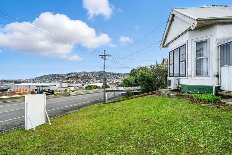 Photo of property in 44 South Road, The Glen, Dunedin, 9011