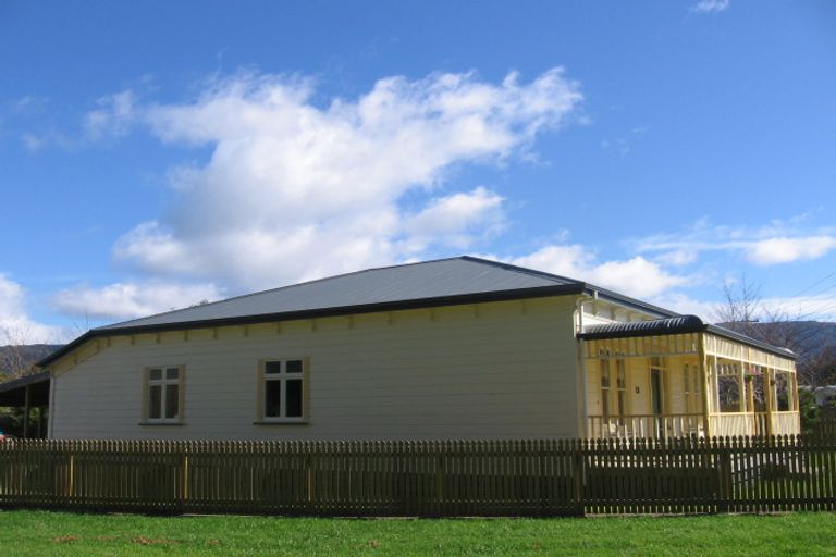 Photo of property in 62 Waite Street, Featherston, 5710