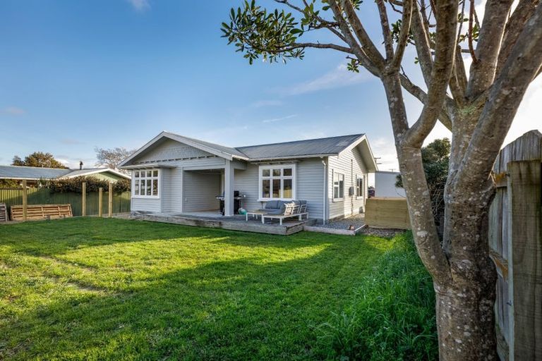 Photo of property in 23 Holdaway Street, Riversdale, Blenheim, 7201