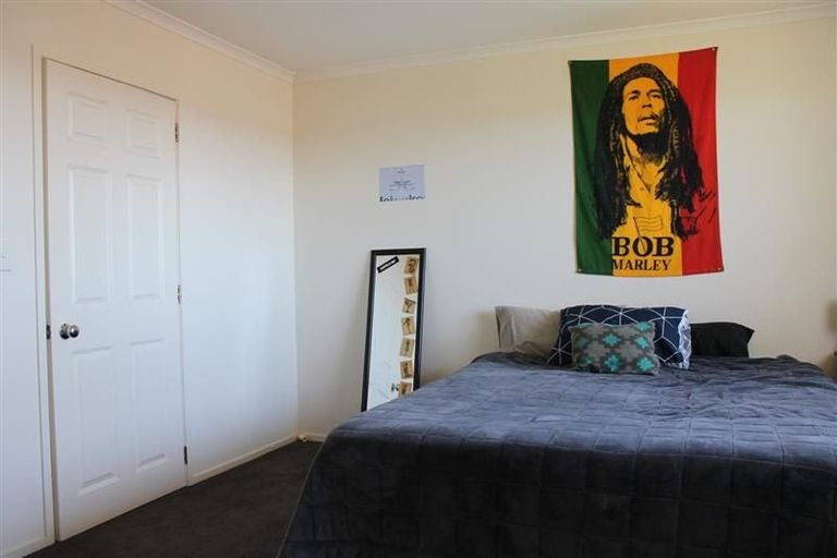 Photo of property in 39 Black Teal Close, Unsworth Heights, Auckland, 0632