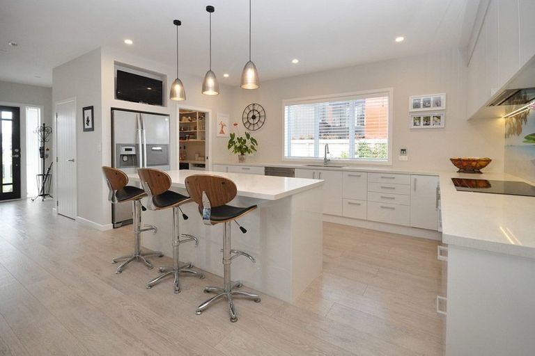 Photo of property in 41 Bayvista Drive, Karaka, Papakura, 2113