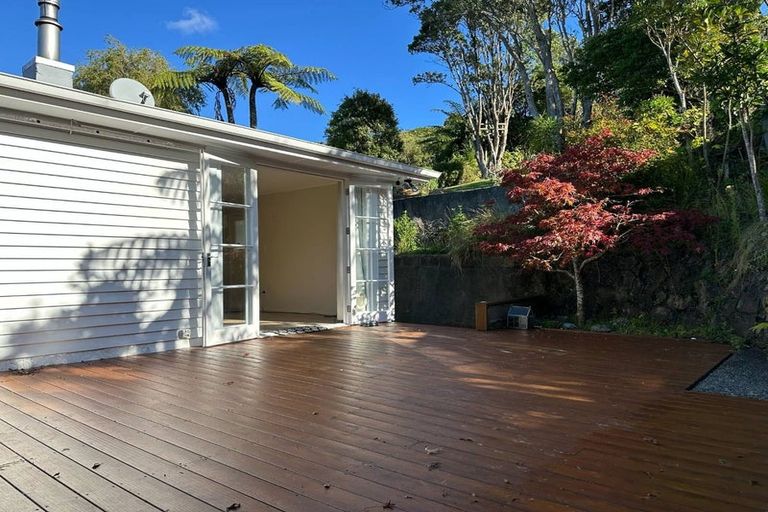 Photo of property in 24 Hollies Crescent, Johnsonville, Wellington, 6037